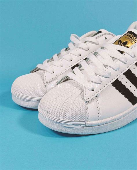 replicas adidas superstar